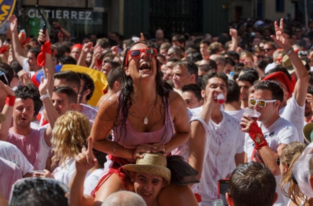 Im nordspanischen Pamplona wird die nächsten acht Tage beim Sanfermindes-Fest vor allem gefeiert.