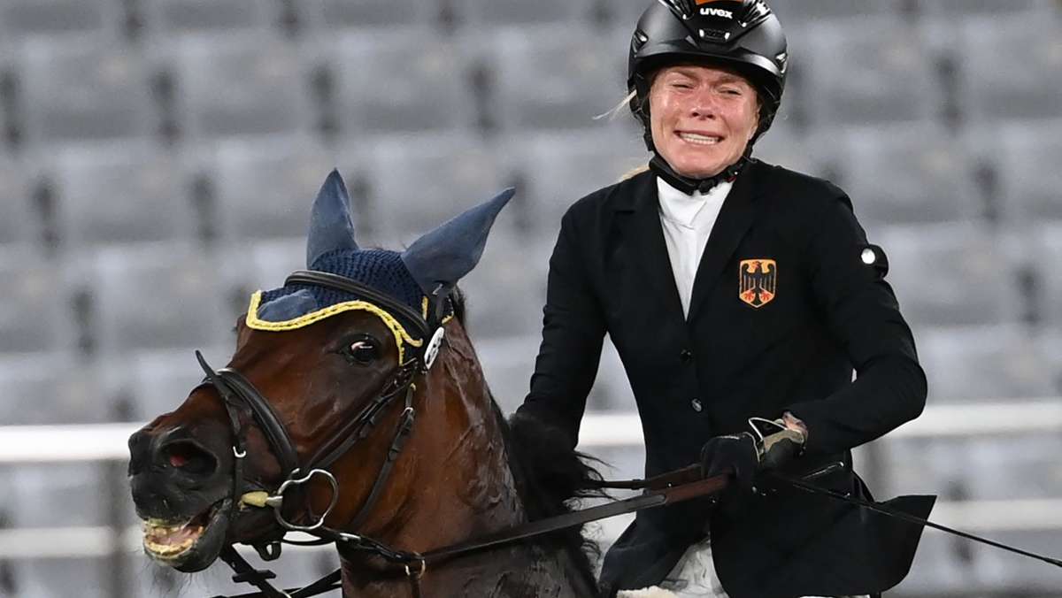  Der Deutsche Tierschutzbund wirft Annika Schleu und der Bundestrainerin Kim Raisner Quälerei des Pferdes vor. Sie haben Strafanzeige gegen die Beiden gestellt. 