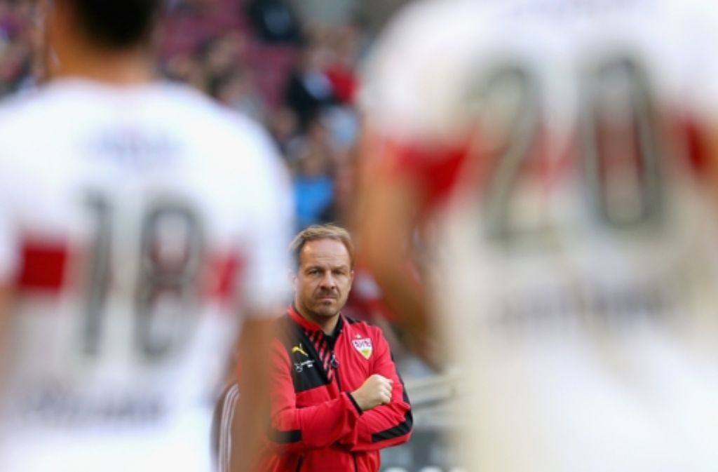 VfB-Trainer Zorniger hatte nach dem Spiel ziemlichen Frust.