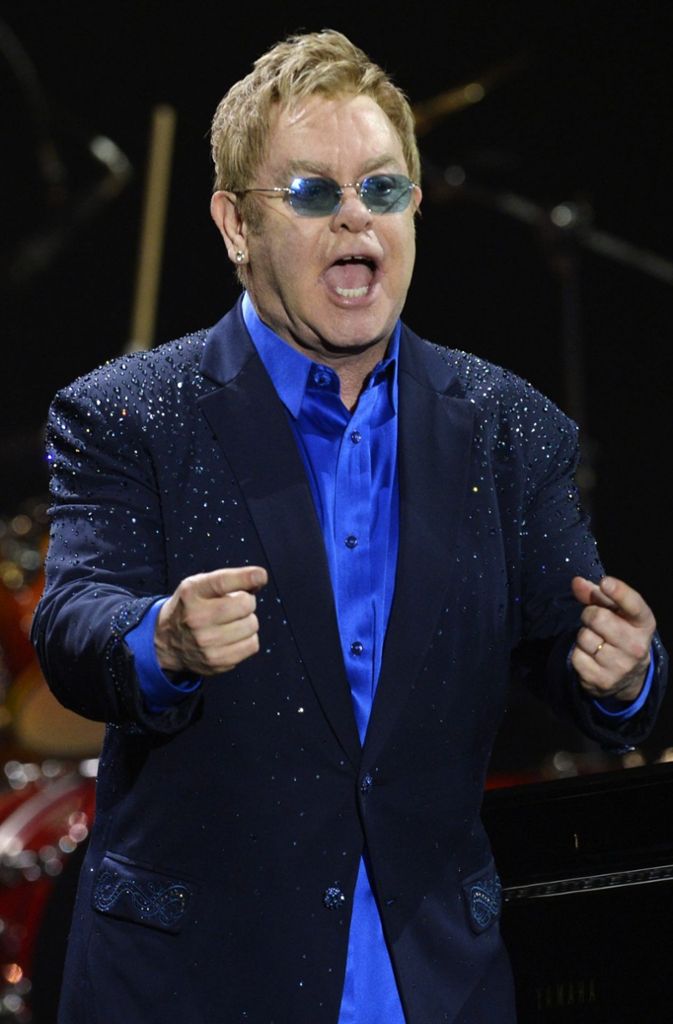 Sir Elton John ist mit 280 Millionen britischen Pfund (etwa 320 Millionen Euro) der viertreichste Musiker der „Sunday Times Rich List“, noch vor Mick Jagger.
