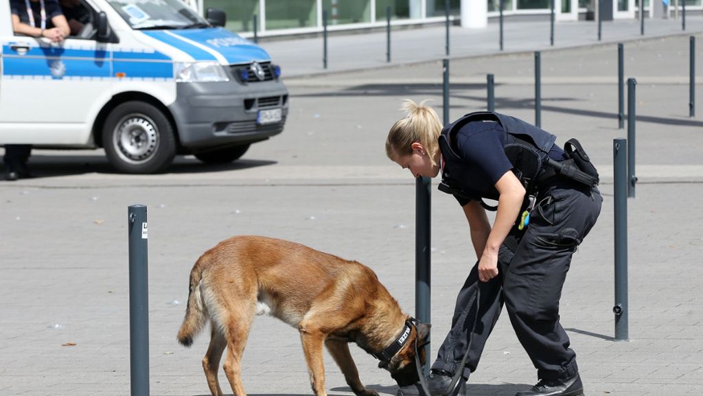 Hessen: Polizeihund trickst bewaffneten Rentner aus