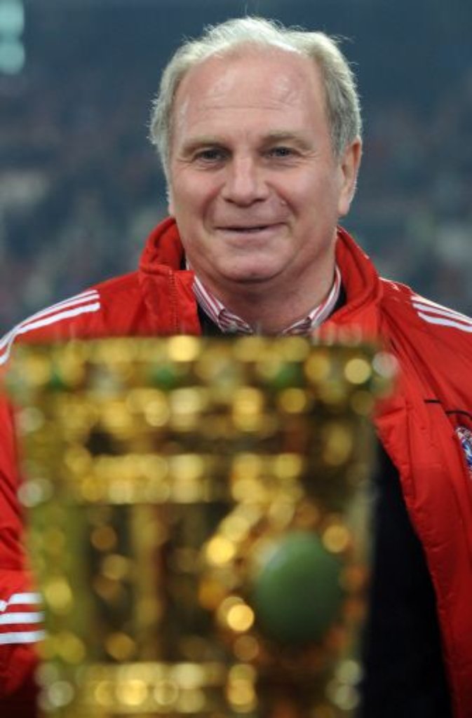 ... und auch 2008 war der FC Bayern mit dem Gewinn der beiden wichtigsten nationalen Titel in Deutschland das Maß aller Dinge.