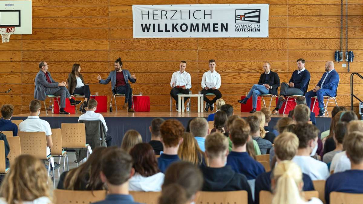 Podiumsdiskussion in Rutesheim: Schüler fragen Bundestagskandidaten