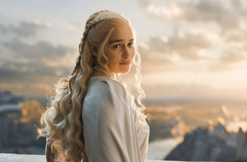 Emilia Clarke: In „Game of Thrones“ spielt die 29-jährige Britin die Drachen-Mutter Daenerys Targaryen. 2015 kürte sie das Magazin „Esquire“ zur „Sexiest Woman Alive“.