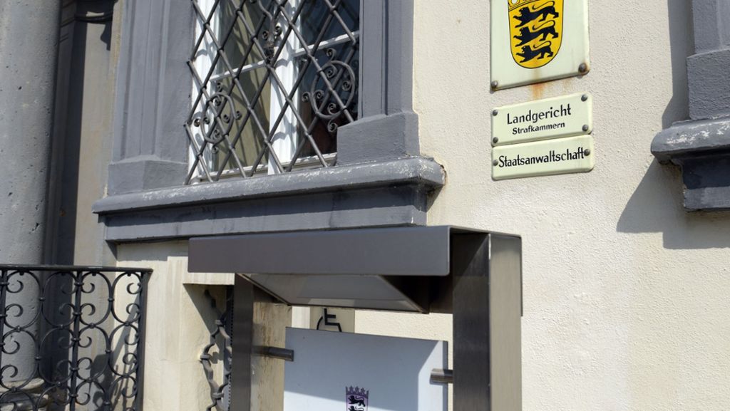 Landgericht Ellwangen: Angeklagter gibt tödlichen Messerangriff auf Nachbarn zu