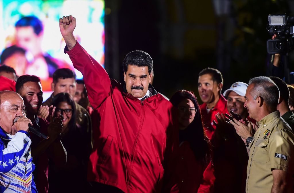 Präsident Nicolàs Maduro feierte das umstrittene Ergebnis und wertete die 8,1 Millionen Stimmen als komplette Zustimmung für seine Person.