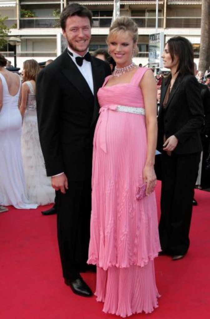 Das tschechische Model Eva Herzigova 2010 bei den Filmfestspielen in Cannes. Mittlerweile erwarten Sie und Gregorio Marsiaj das dritte Kind.