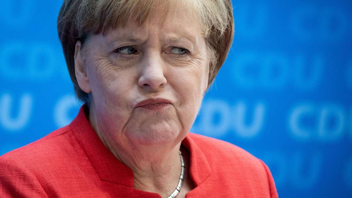 Von toten Vögeln und einem Merkel-Gedicht: Faktencheck - kuriose Falschbehauptungen im Netz