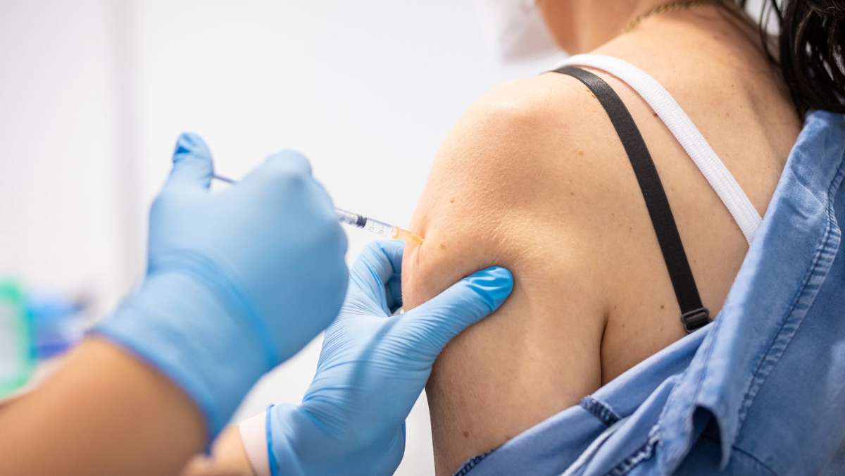 Umstrittene Impfaktion in Böblingen: Arzt impft auf eigene Faust 200 Gymnasiasten