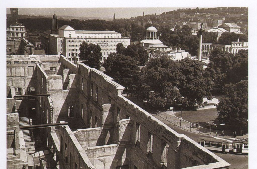 Die Ruine des Palais 1954