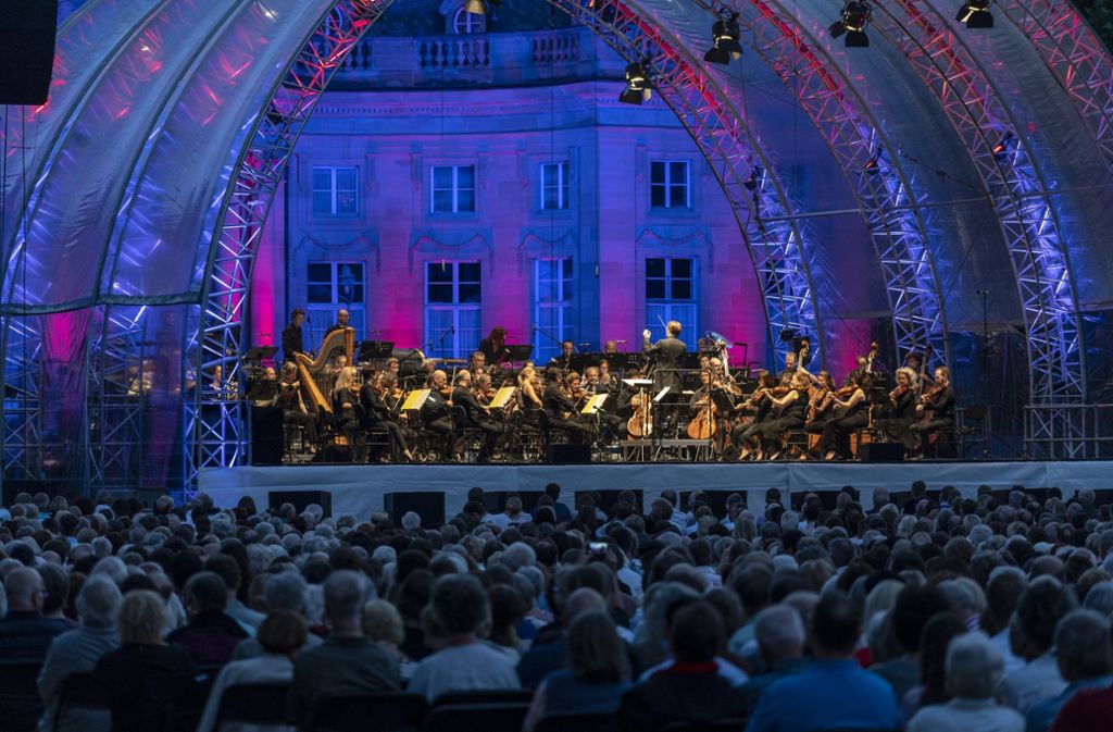 Das Orchester der Schlossfestspiele mit dem des Goethe-Gymnasiums.