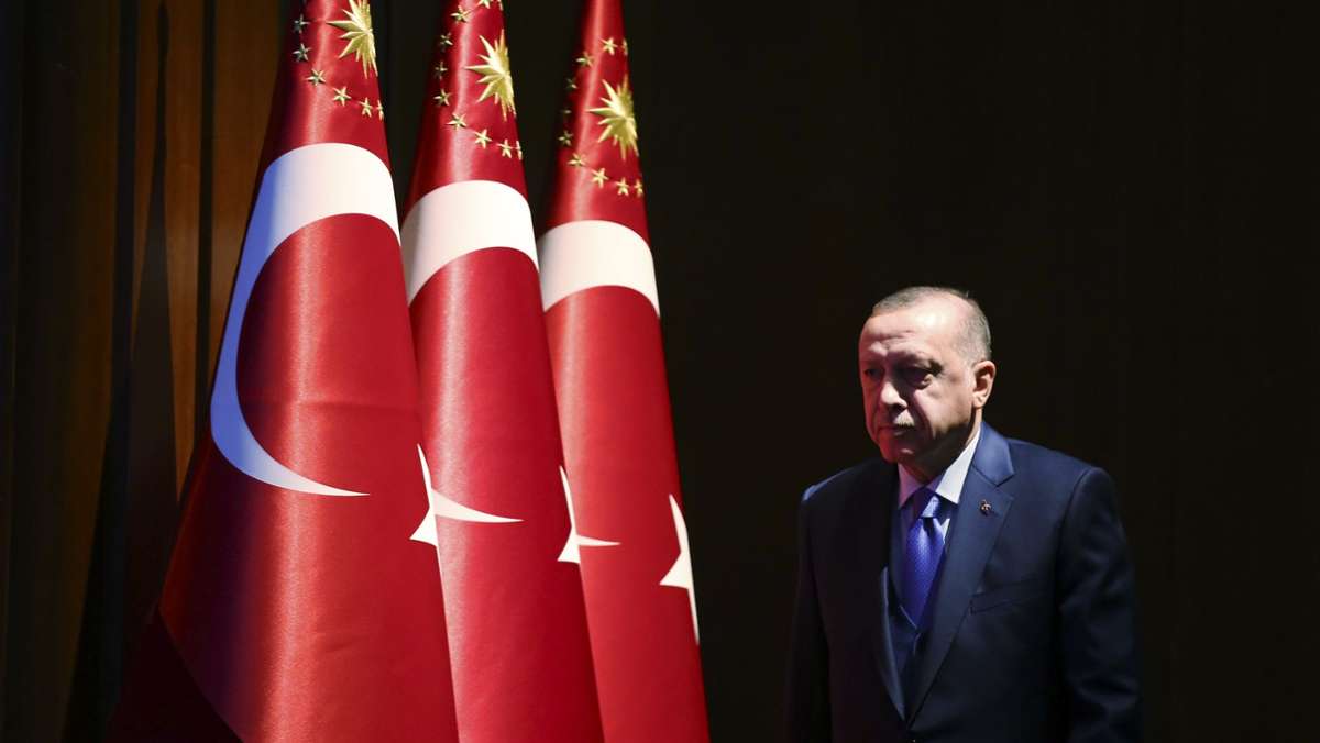 Trotz Wirtschaftskrise in der Türkei: Die Prunksucht des Präsidenten