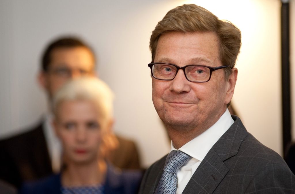 Guido Westerwelle ist am 18. März seinem Krebsleiden erlegen. Er war Bundesaußenminister, Bundesvorsitzender der FDP und Vorsitzender der FDP-Bundestagsfraktion.