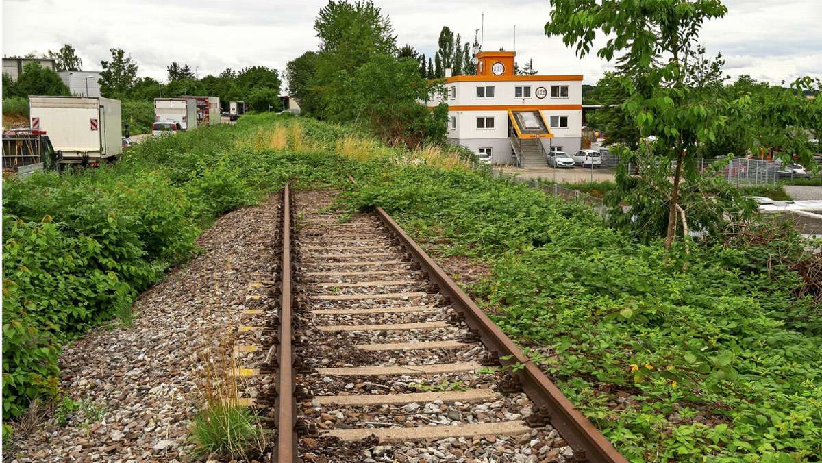  Den Fraktionen im Ludwigsburger Kreistag geht es zu langsam mit der Stadtbahnplanung. Dabei sind mögliche Schwierigkeiten noch nicht einmal einkalkuliert. 