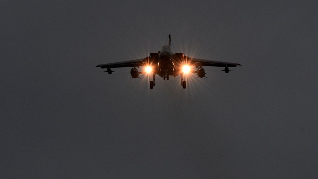 Absturz befürchtet: Kampfflugzeug in Ostfrankreich vom Radar verschwunden