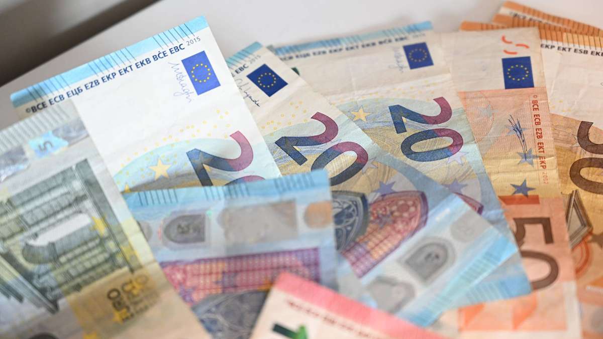 Geld abheben in Baden-Württemberg: Manche Banken verlangen Gebühren