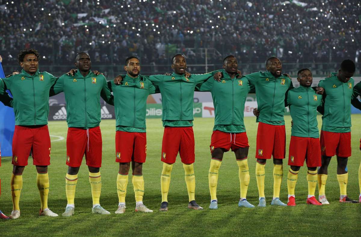 Kamerun siegte gegen Algerien und ist qualifiziert – in der letzten Minute der Verlängerung machten die „Unzähmbaren Löwen“ Katar klar.