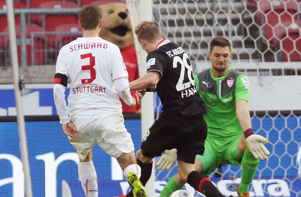 VfB-FCA 1:4 (9. Februar 2014): Dann aber folgte die erste Heimpleite gegen die quirligen Gäste. André Hahn gelang in dieser Partie ein Doppelpack. Konstantin Rausch markierte derweil den Ehrentreffer.