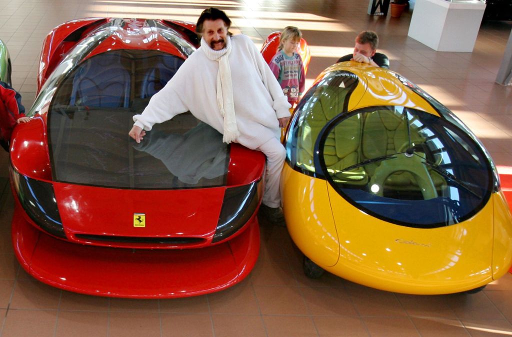 E-Mobilität: In Sachen Mobilität war Colani seiner Zeit durchaus voraus. Das Stadtauto „gelbes Ei“ (rechts), das Colani 2006 präsentierte, ist 350 Kilogramm schwer und kann mit Elektroantrieb, Biomassediesel und Uniwankelmotor gefahren werden.