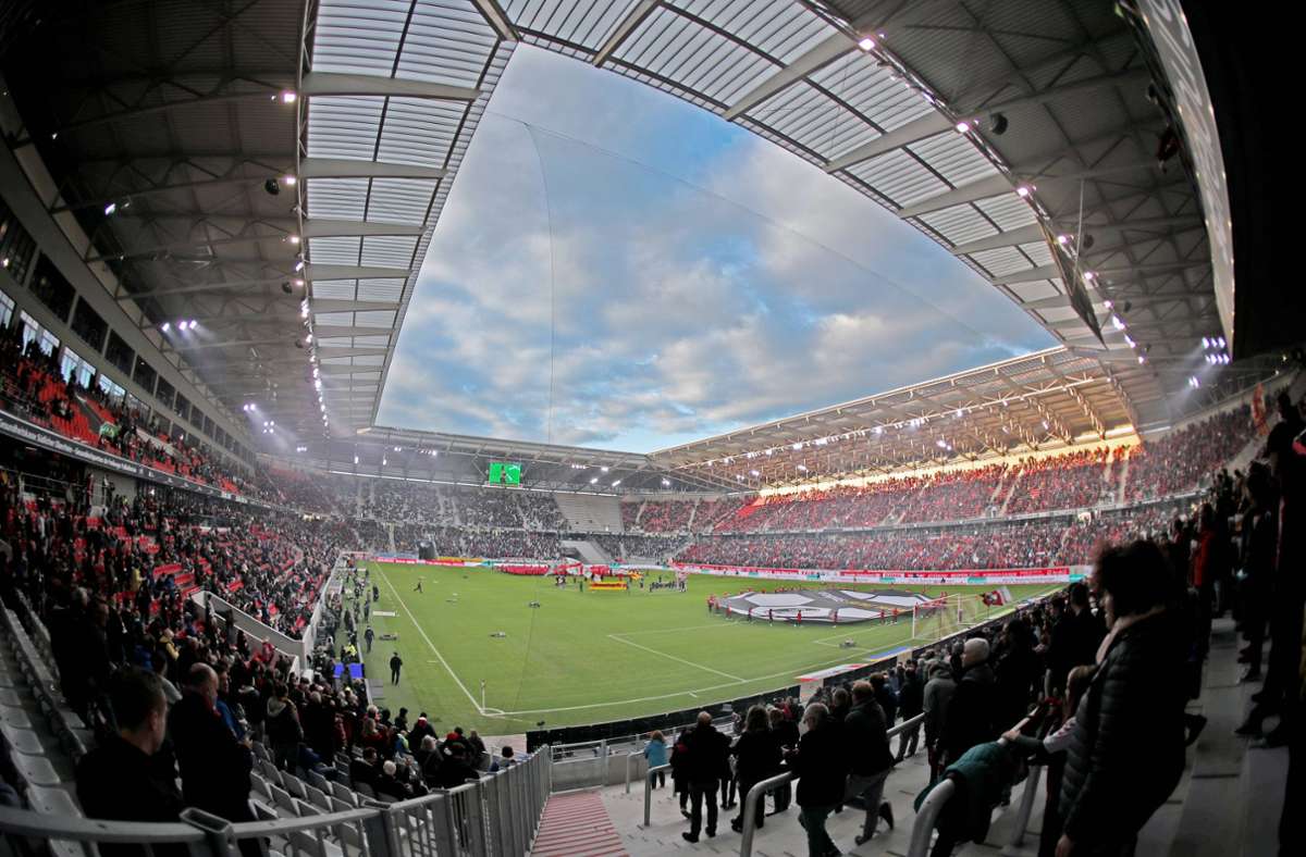Am 7. Oktober gab es im Testspiel gegen den FC St. Pauli die große Premiere in der Arena