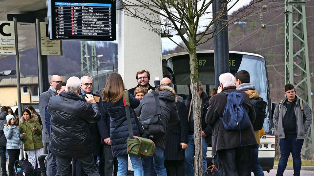 Digitaloffensive an den Bahnhöfen Göppingen, Geislingen, Süßen und Ebersbach: Fahrgäste im Stauferkreis erhalten jetzt  „Echtzeitinformationen“