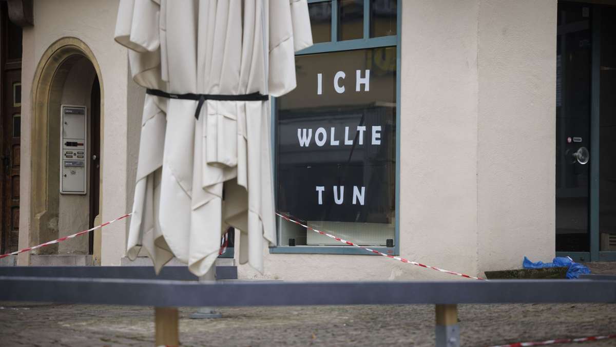 Café Incontro in Schorndorf: Verglasung hinterlässt großen Scherbenhaufen