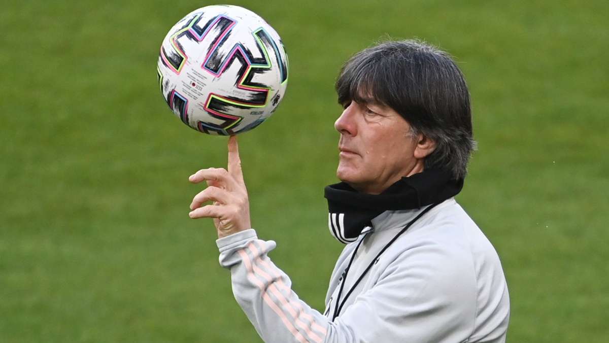  Der Bundestrainer hat in einer Pressekonferenz am Mittwoch den Kader der deutschen Mannschaft für die Europameisterschaft in diesem Jahr vorgestellt. 