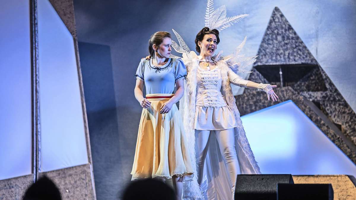  Das Schneewittchen-Musical des Bochumer Theaters Liberi erfreut am Wochenende kleine und große Zuschauer in der Böblinger Kongresshalle. 
