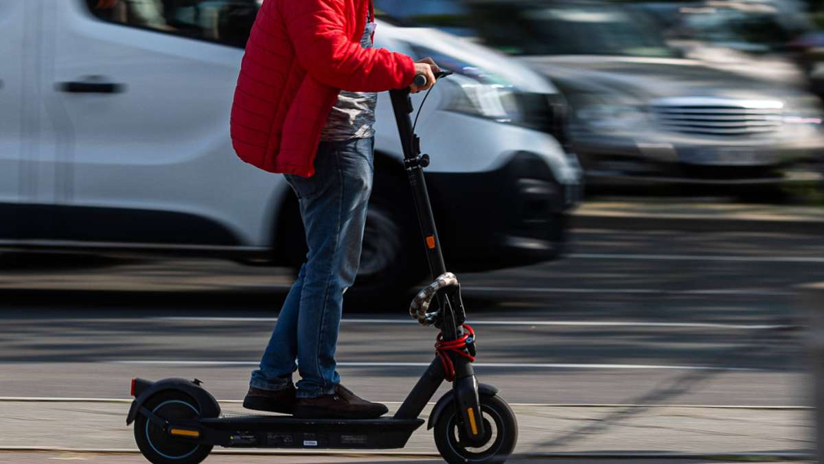 Eschenbach in der Pfalz: Auf E-Scooter mit Tempo 60 vor der Polizei geflüchtet