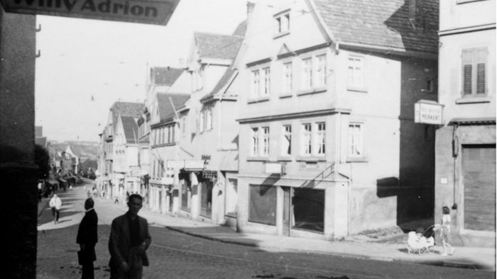 Stuttgarter Straße 1942: Zwei Jahre später brennt die Straße ab