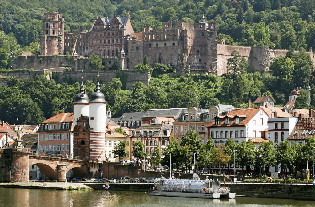 Heidelberg schafft es als einzige Stadt aus Baden-Württemberg in das Ranking der Top-Innenstädte Deutschlands. Foto: dpa