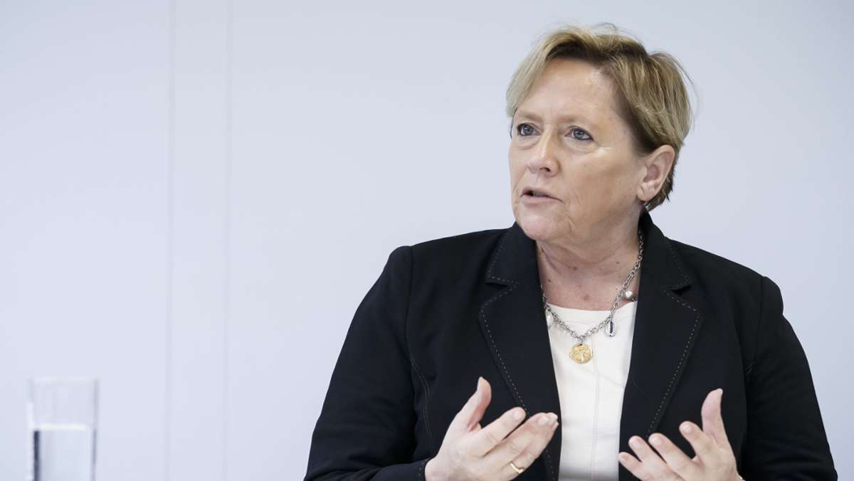 Konjunkturprogramm Baden-Württemberg: Eisenmann: „Es darf nicht am Geld scheitern“