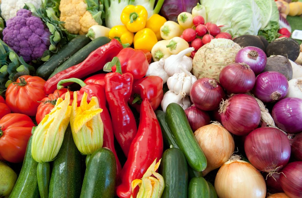 Bunt und gesund: Gemüse schützt die Arterien. Lesen Sie in der Bilderstrecke, wie man einen Schlaganfall außerdem vorbeugen kann.