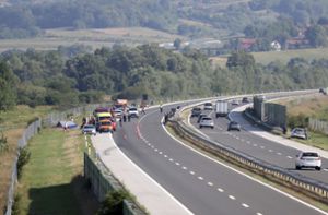 Mindestens zwölf Tote bei Busunglück in Kroatien