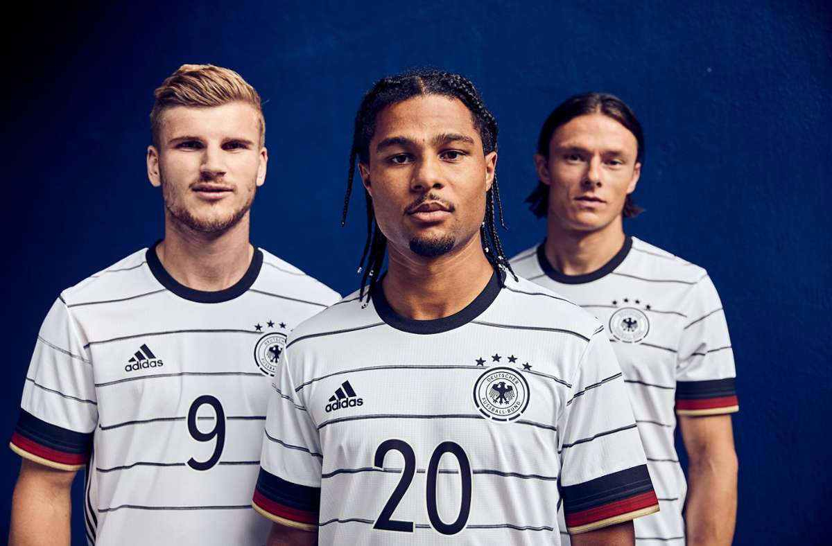 In diesem Trikot sollte die deutsche Nationalmannschaft bei der EM 2020 antreten. Nun findet das Turnier im Sommer 2021 statt.