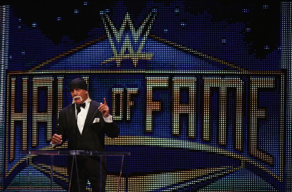 Am 15. Juli 2018 entschied sich die WWE dazu Hogan, nach der dreijährigen Suspendierung, aufgrund seiner zahlreichen öffentlichen Entschuldigungen und seiner ehrenamtlichen Tätigkeiten wieder in die Hall of Fame aufzunehmen.