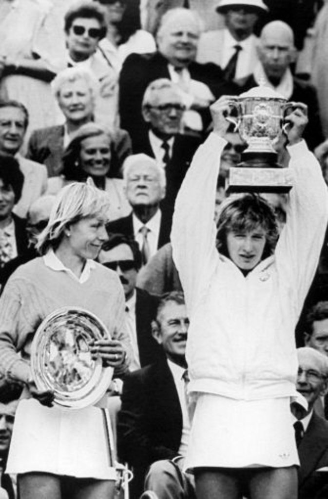 ... die 1987 mit ihrem ersten Grand-Slam-Sieg bei den French Open in Paris ihren Anfang genommen hatte. Auch damals hatte Navratilova den Kürzeren gezogen.