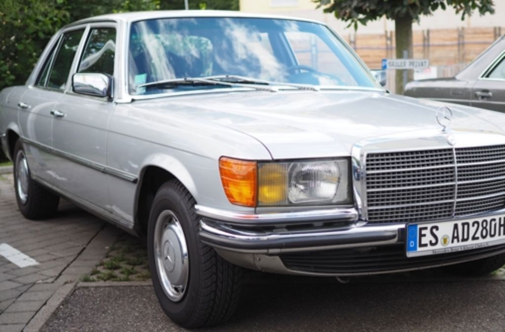 S-Klasse Ahnengalerie: die 2. Baureihe W 116 (280 S - 450 SEL 6.9) wurde von 1972 bis 1980 produziert. Mercedes verkaufte 473.035 Limousinen.