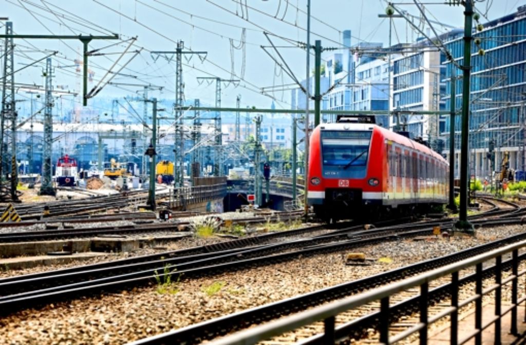 Die S-Bahnen in der Region sollen wieder auf Kurs gebracht werden. Foto:  