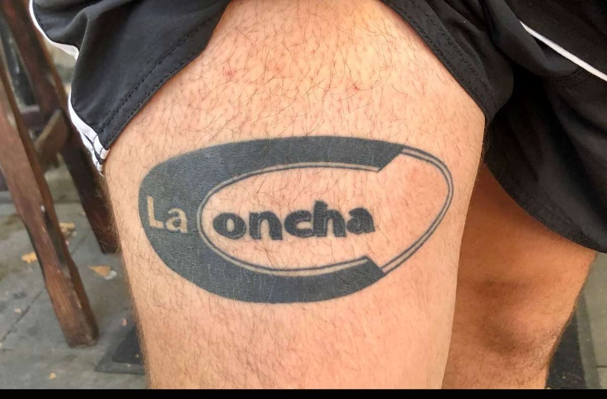 Vom Eingang auf den Oberschenkel: Das La Concha-Logo war Noahs zweites Tattoo.