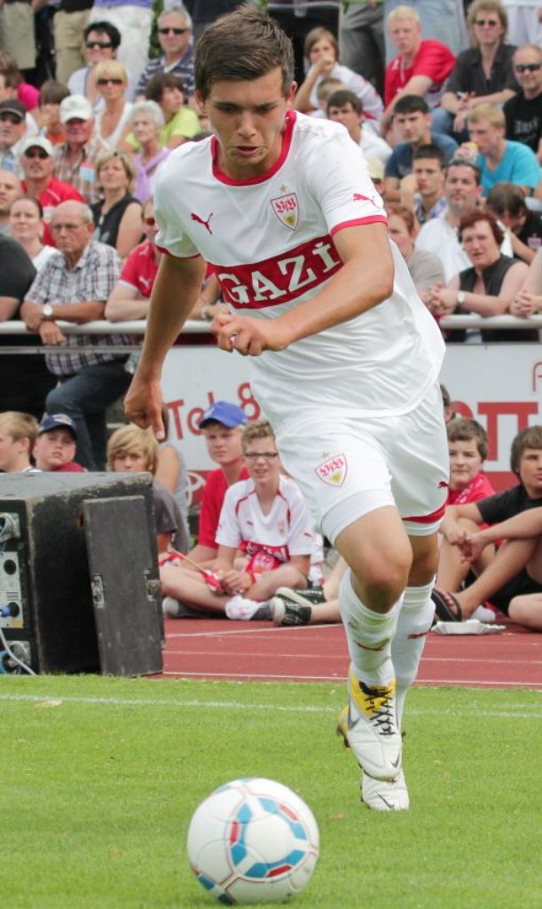 Kevin Stöger darf, wie auch die anderen Nachwuchsspieler des VfB Stuttgart, nur bei Profis mittrainieren, wenn die Nationalspieler unterwegs sind.