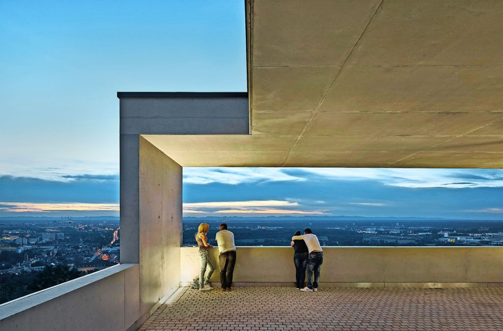 Die Turmbergterrasse in Karlsruhe-Durlach der Architekten Hähnig/Gemmeke: So sieht Architektur aus, die sexy ist. Foto: bild raum Stephan Baumann