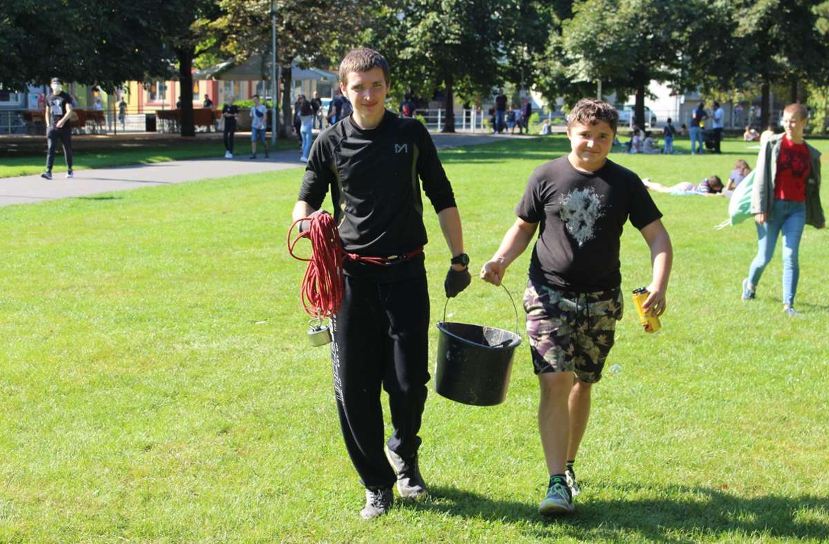 Das K Team Magnetangler aus Backnang unterstützte den World Cleanup Day Esslingen und säuberte die Esslinger Kanäle von Schrott.