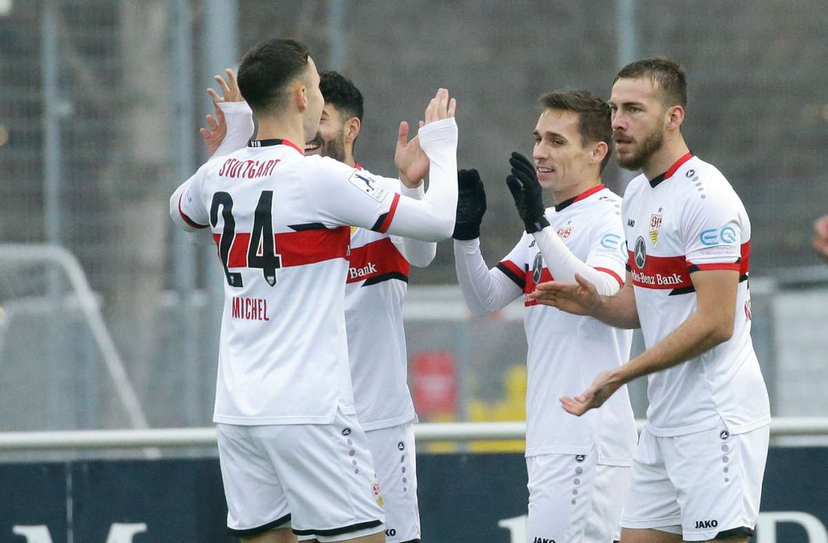 Der VfB Stuttgart II gewinnt sein Heimspiel gegen Rot-Weiß Koblenz mit 2:0.