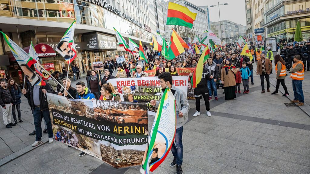 Drohende Offensive der Türkei in Syrien: Konflikte zwischen Kurden und Türken in Deutschland befürchtet