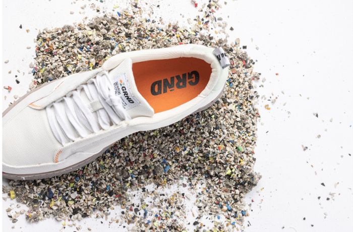 Experiment gegen Fast Fashion: Die neuen Sneakers grüßen von der Müllkippe