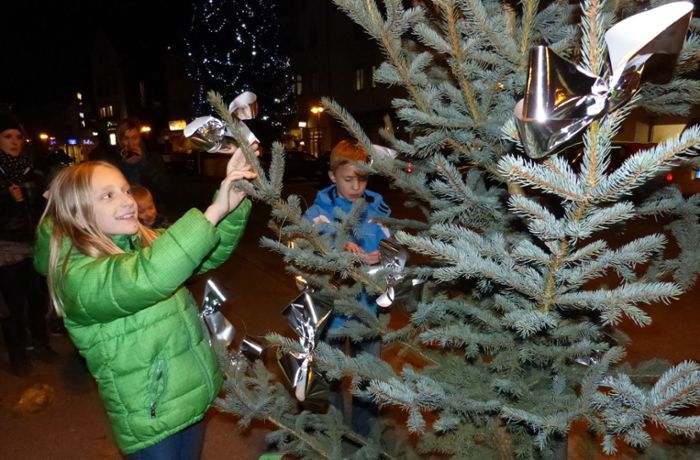 Fest in Wangen: Stelldichein unterm Weihnachtsbaum