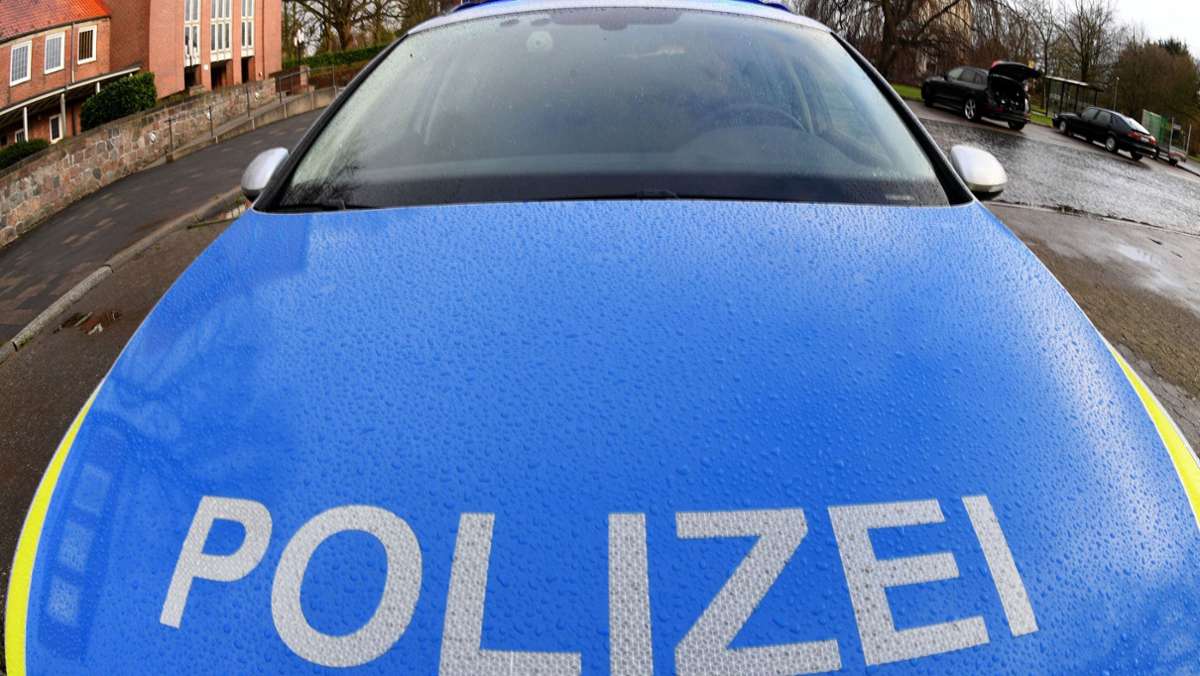 In Pforzheim: Mann schießt mit Luftgewehr auf Passanten –  zwei Verletzte