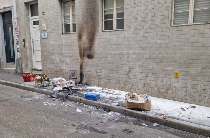 Polizei bittet um Zeugenhinweise: Brände  im Leonhardsviertel – Bordellbetreiber besorgt