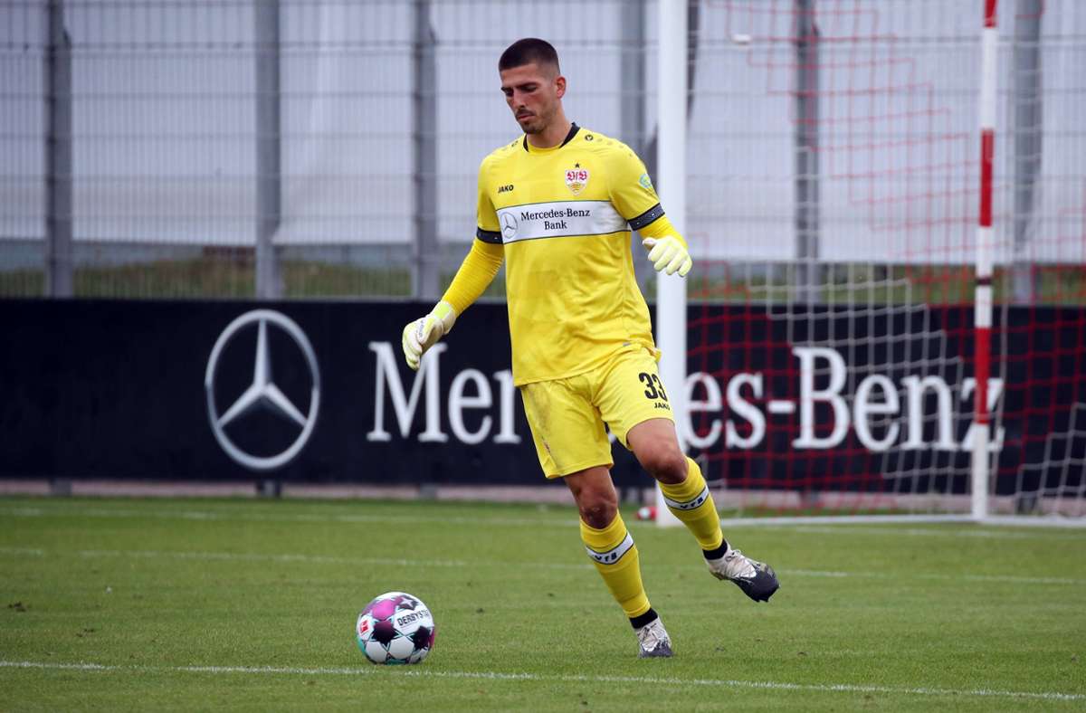 Im Tor gegen Freiburg steht diesmal Fabian Bredlow.